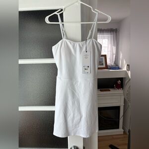 Alo Yoga Alosoft Courtside Tennis Dress White in M Medium